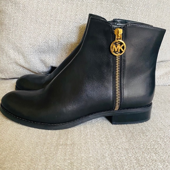 michael michael kors lainey flat booties